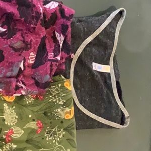 LulaRoe Trio Top and Leggings